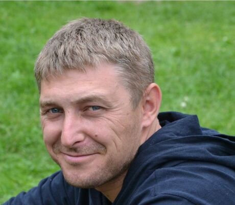  ,   Mihail, 48 ,   c 