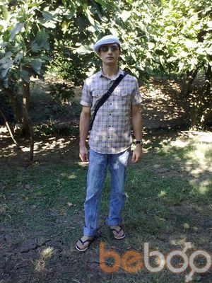  ,   Raul, 32 ,   