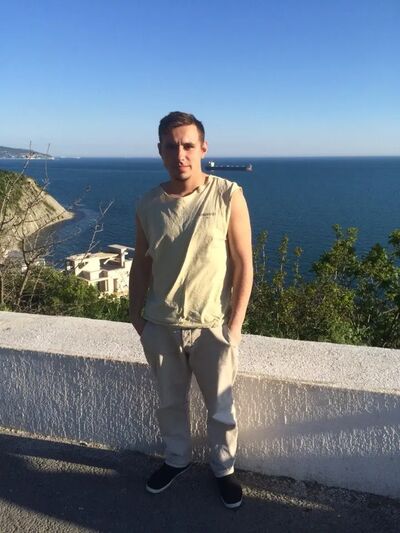  ,   Viktor, 30 ,   ,   