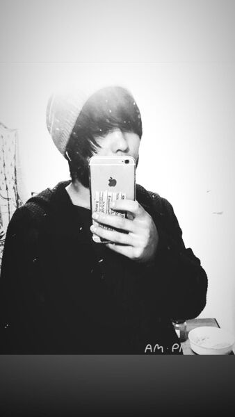  ,   Marik, 28 ,   ,   