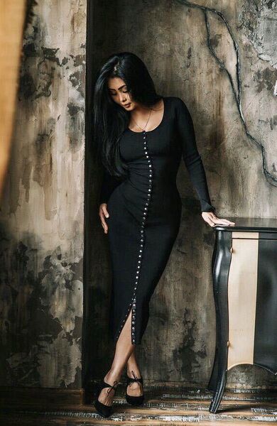  ,   Rose, 27 ,   ,   