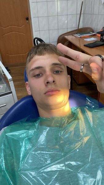  ,   Vlad, 20 ,   ,   