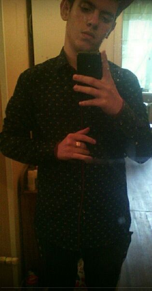  ,   Maikll, 24 ,   