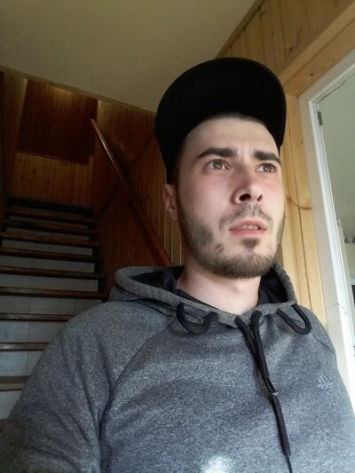  ,   Denis, 34 ,   