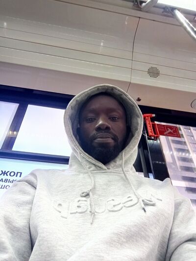  ,   Micheal, 32 ,   ,   