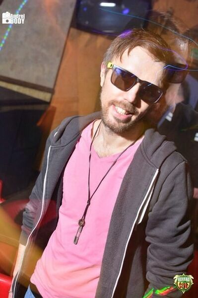  ,   Art DJ, 41 ,   ,   , c 