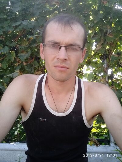  ,   Artiom, 31 ,   ,   , c 