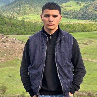  ,   Arman, 19 ,   ,   