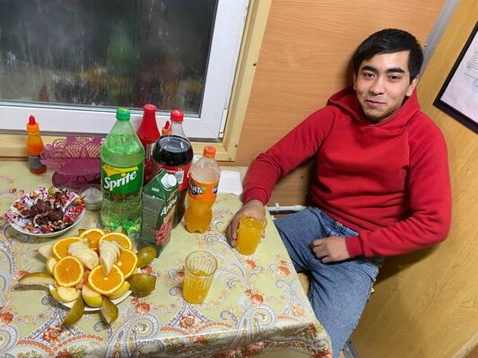  ,   Ilyosjon, 25 ,   ,   
