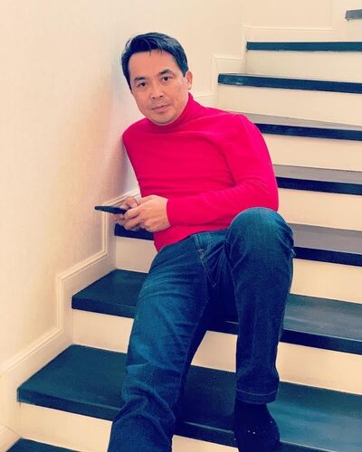  ,   Roland, 42 ,     , c 