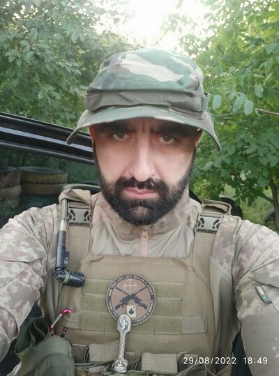  ,   Nikoloz, 35 ,   ,   , c , 