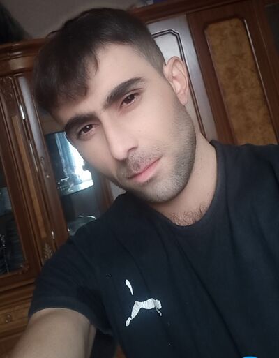  ,   Rasul, 34 ,     