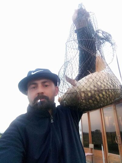  ,   Adam, 40 ,   ,   