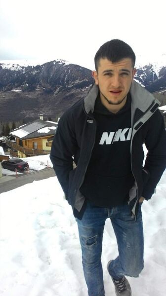  ,   Nik, 31 ,   