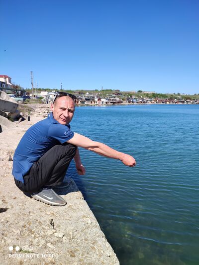  ,   Artem, 42 ,   ,   , c 