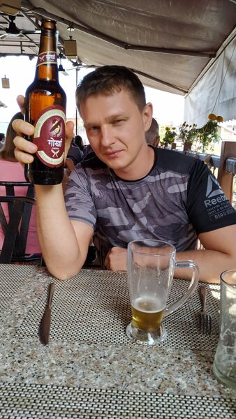  ,   Mikhail, 39 ,   ,   , c 
