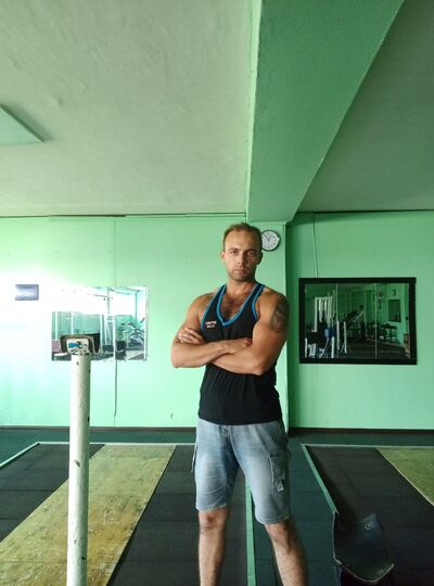  ,   Sanya, 32 ,   