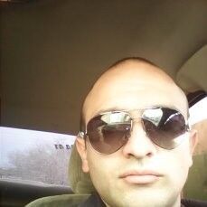  9860451  Karlen, 34 ,    
