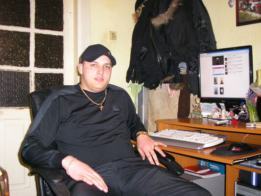  ,   Vasile, 42 ,     , c 