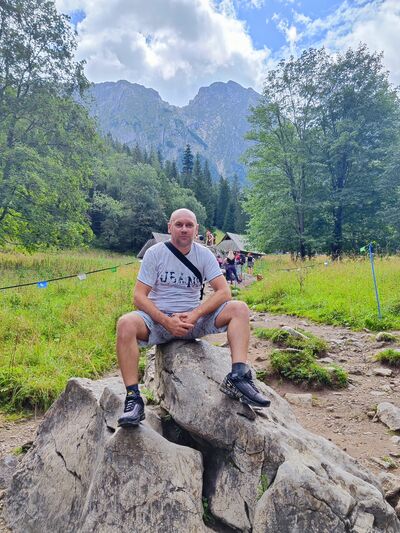  ,   Alexandr, 42 ,  
