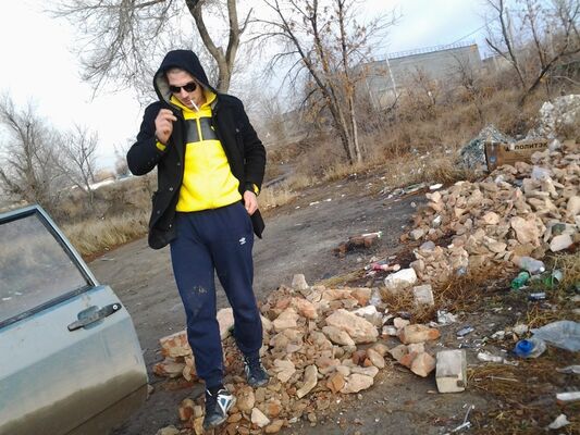  ,   Stepa, 37 ,   ,   , c 