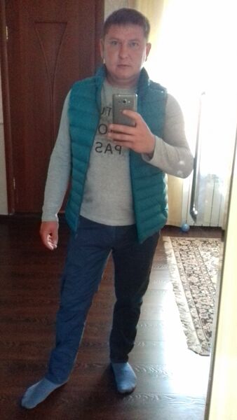  ,   Rishat, 38 ,  