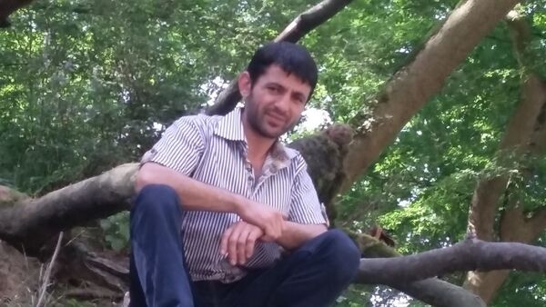  ,   Azer, 40 ,   
