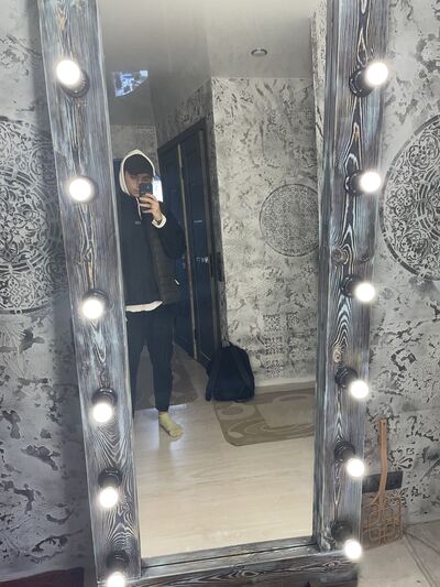  ,   Oliver, 24 ,   ,   , c , 