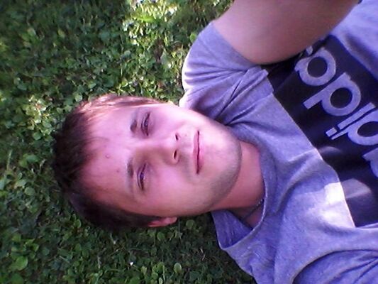  ,   Andris, 33 ,  