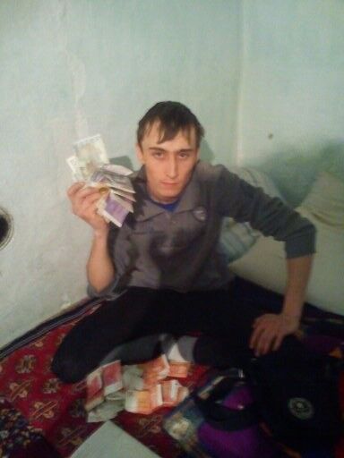  12256251  Bahram, 36 ,    