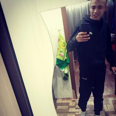  ,   Maxim, 31 ,   , 
