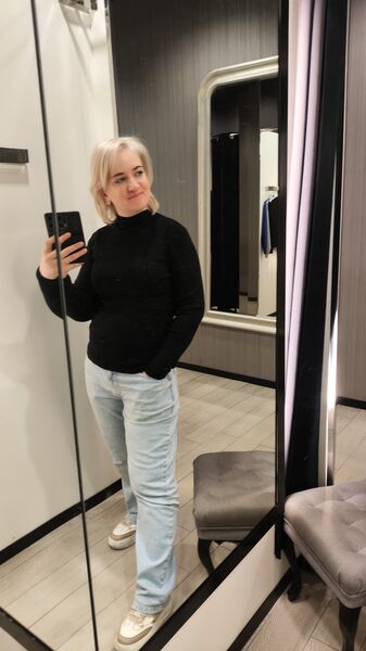  ,   Alena, 37 ,   c 