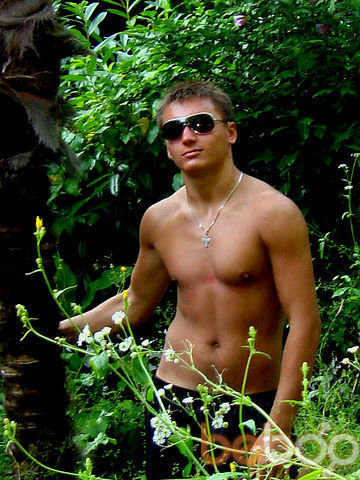  ,   Sergey, 32 ,  
