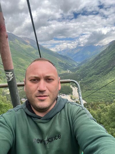  ,   Salim, 33 ,   ,   