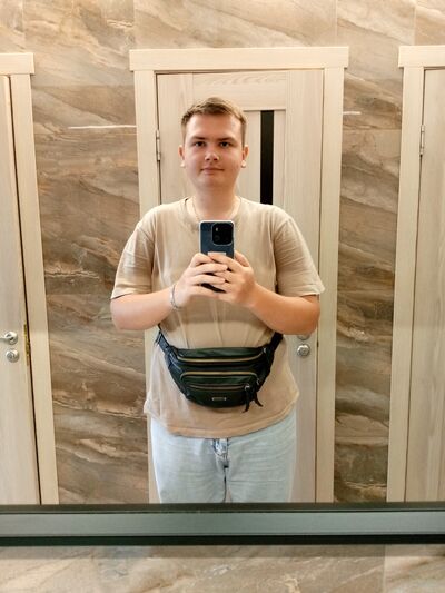  ,   Viktor, 21 ,     , c 