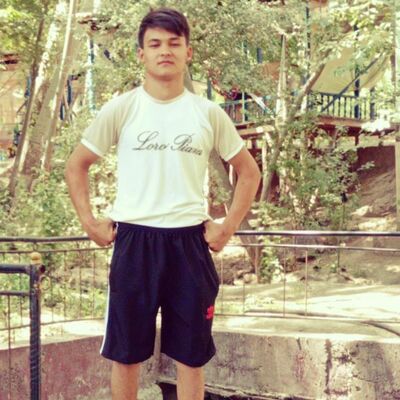  ,   Shoxrux, 22 ,   c 