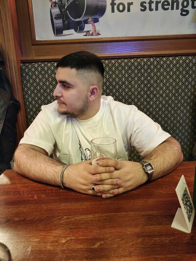  ,   Karen, 24 ,   , c , 