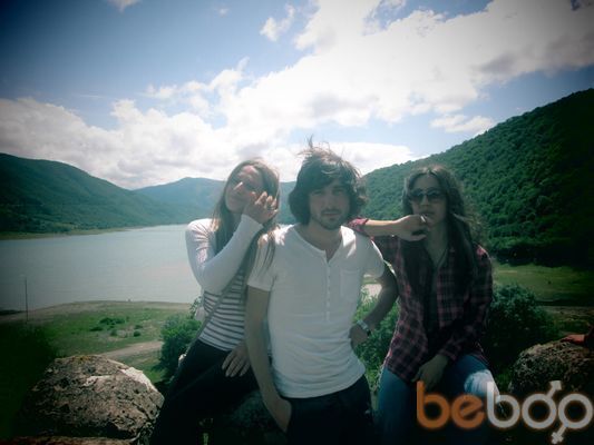  3304391  Sandro, 80 ,    
