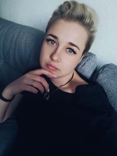  -,   Julia, 27 ,   ,   , c , 