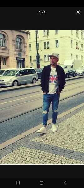  Praha,   Roman, 33 ,   ,   , 
