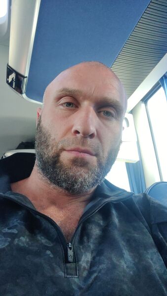  ,   Adam, 36 ,   ,   , c 