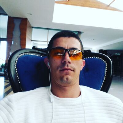  Stuttgart,   , 39 ,   