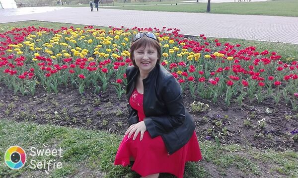  ,   Svetlana, 60 ,  