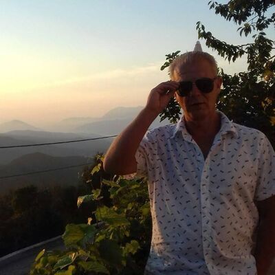  ,   Alex, 51 ,   ,   