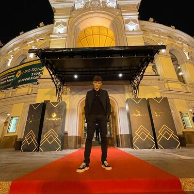  Holon,   , 22 ,   ,   , c 