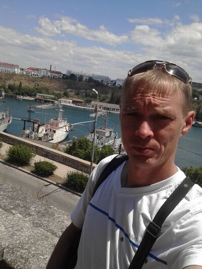  ,   Stepan, 44 ,   