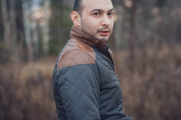  ,   Hrach, 43 ,   ,   , c , 