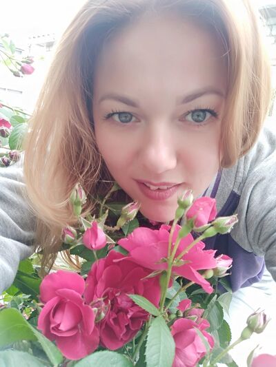  ,   Kriss, 41 ,  