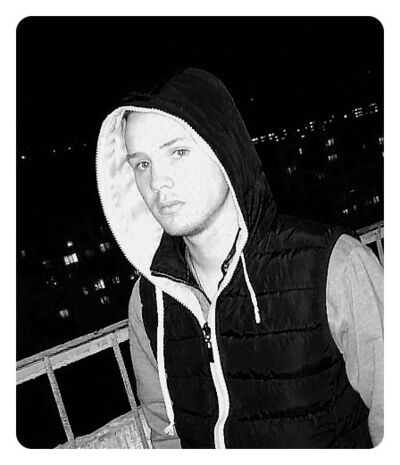  ,   Valentin, 31 ,   