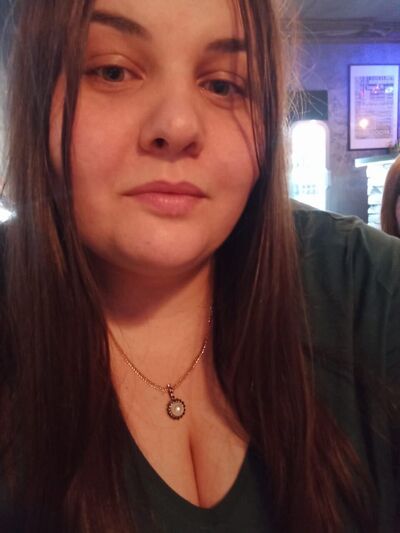  ,   Ralina, 28 ,   ,   